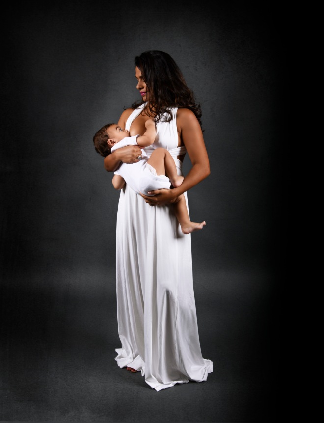 Img2019-01-29 Liz breastfeeding photoshoot3444